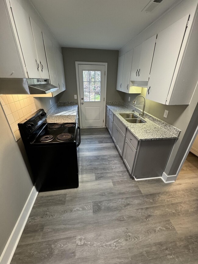Photo - 121 Aqua Ct