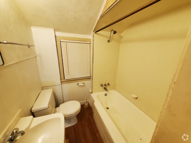 Building Photo - 2536 Oakdale St Unit 5 Rental