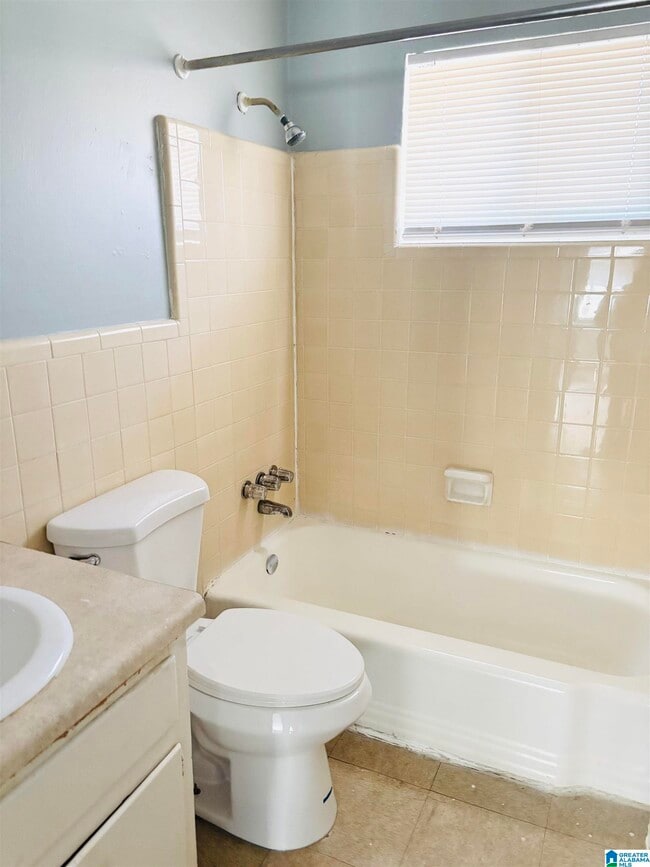 Photo - 7750 Rugby Ave Unit D