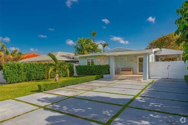 Building Photo - 6432 SW 33rd St Rental
