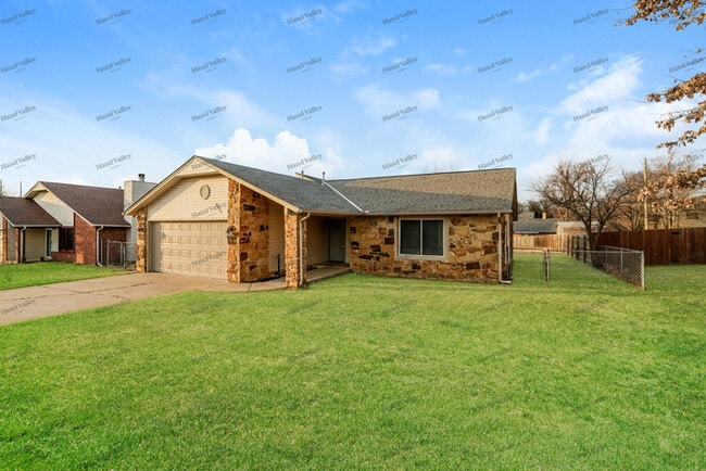 Photo - 2508 E Queens St