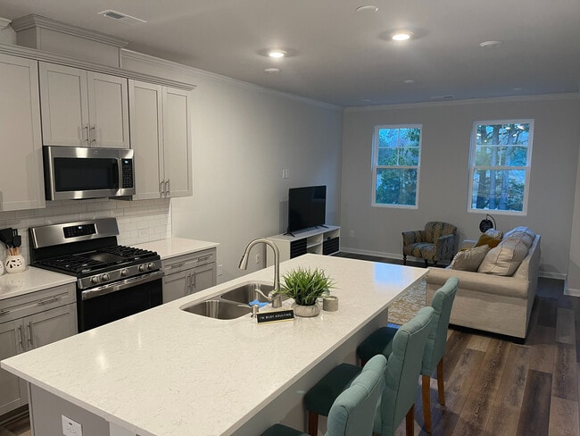 Room in Townhome on Astor Elgin St