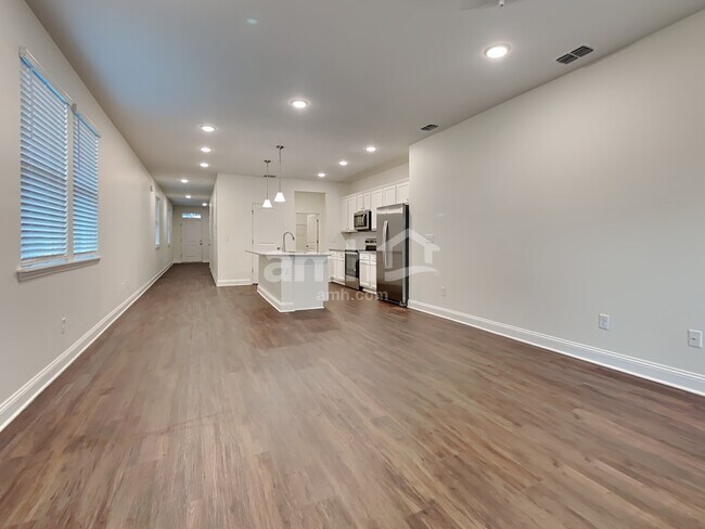 579 Onate Cir
