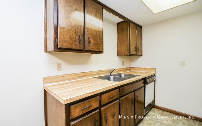 500 4th Ave Unit 05