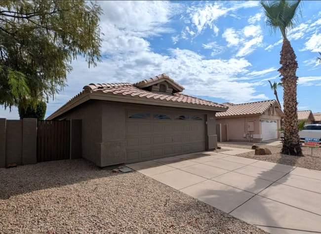 Photo - 2 Bedroom Home at The Springs Near E. Chandler Blvd. and S. Cooper Rd