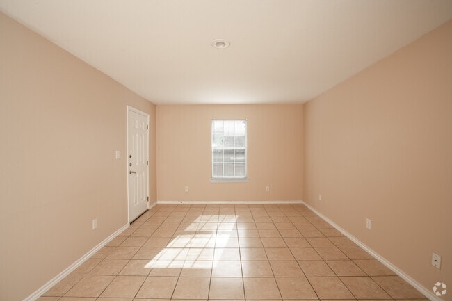 3BR, 2BA - 960SF - Dining Room