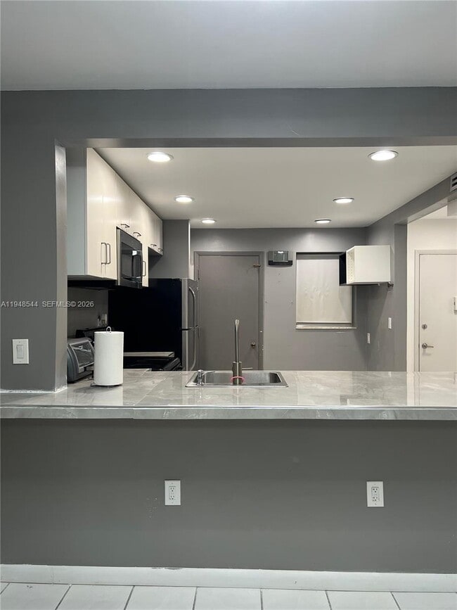 Photo - 1710 NE 191st St Unit 100-3