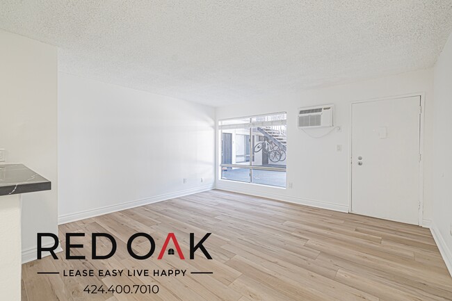 Photo - 6555-6554 La Mirada Ave Condo Unit 5