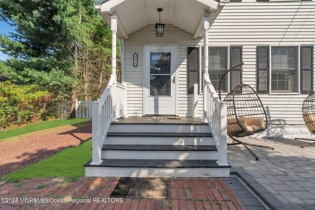 373 W Park Ave