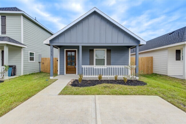 Photo - 16787 N Marie Vlg Dr