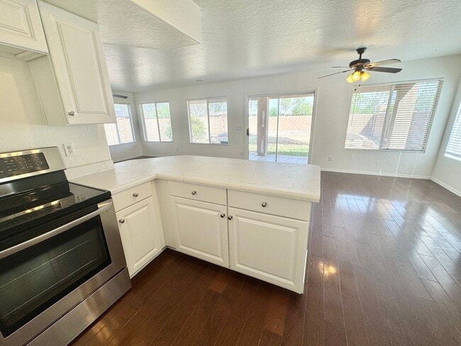 Photo - 4 Bedroom 3 Bathroom Home in Surprise! Has Loft & Additional Office/Den!