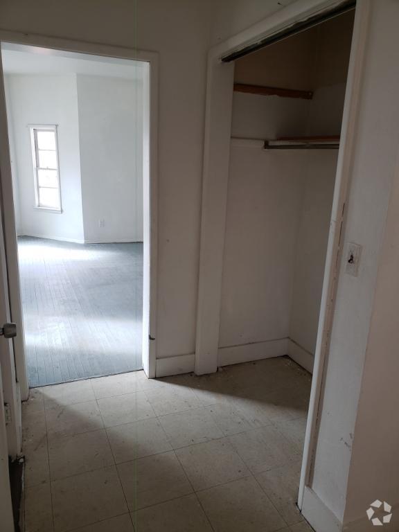 Building Photo - 416 S 6th St Rental