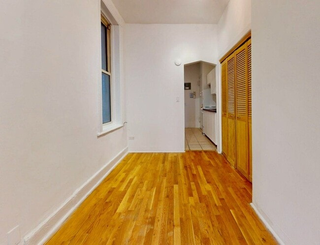 Photo - East 25th Street Unit 34