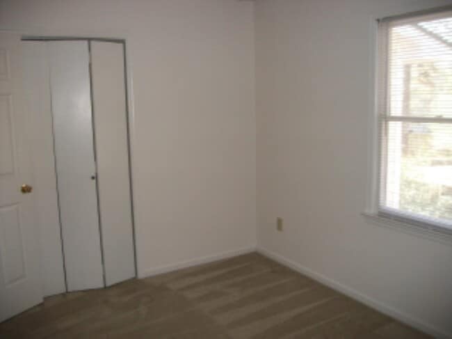 Photo - 2 bedroom, 1 bath - Downstairs unit