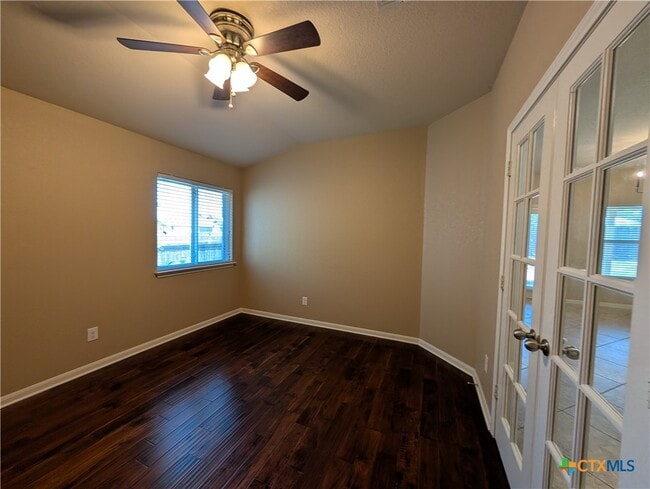 Photo - 1337 Lauren St