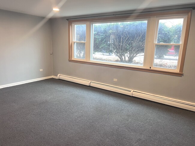 Photo - 2417 W Bryn Mawr Ave Unit G