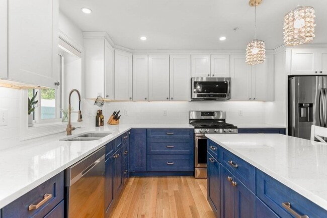 Photo - 259 Lake Ave