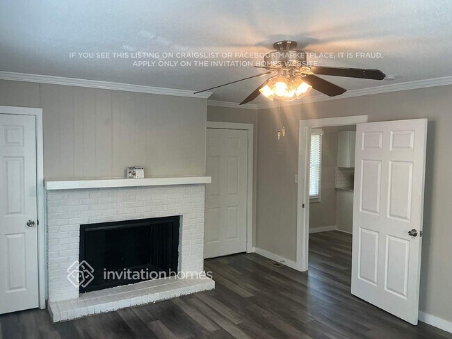 Photo - 3600 Barcelona Ave