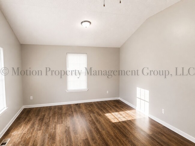 Photo - 1816 S Holly St