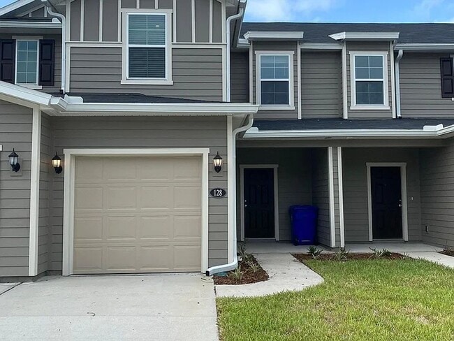 Building Photo - Charming 2-Story Townhome for Rent