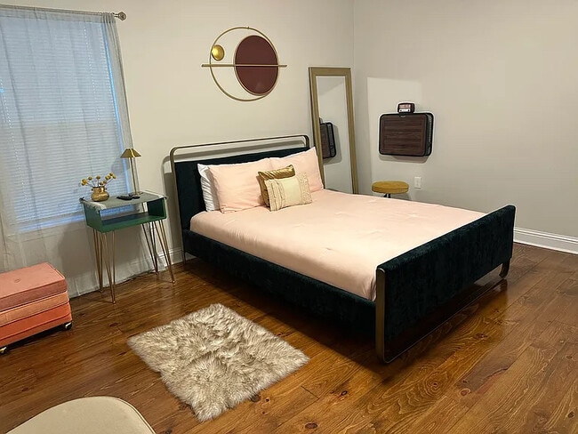 1332-1334 Tricou St Unit 1334