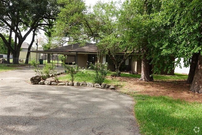 Building Photo - 918 Lehman St Rental