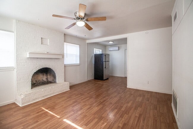 Photo - Great 3 Bedroom 1 Bathroom House for $995/month!