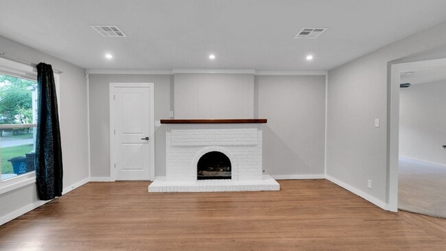 Photo - 217 E 33rd Pl