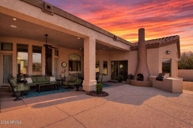 12198 E Doubletree Ranch Rd