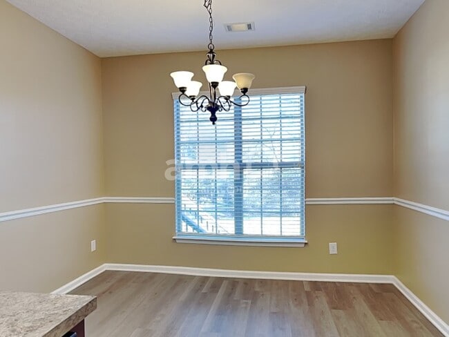 Photo - 115 Otter Glen Dr