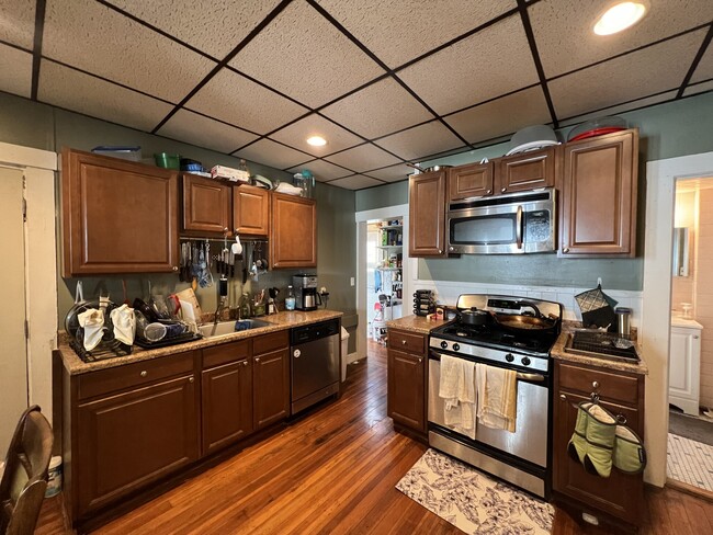 Building Photo - 363 Beacon St Rental