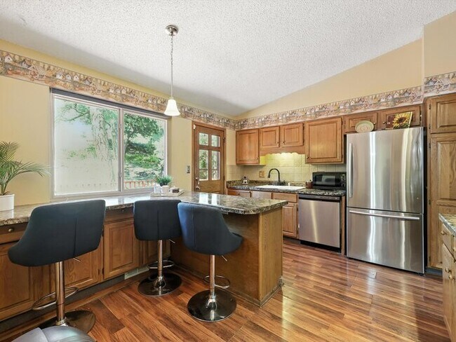 Photo - 6180 Garlock Way