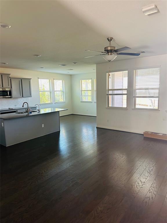 Photo - 608 Sixpence Ln