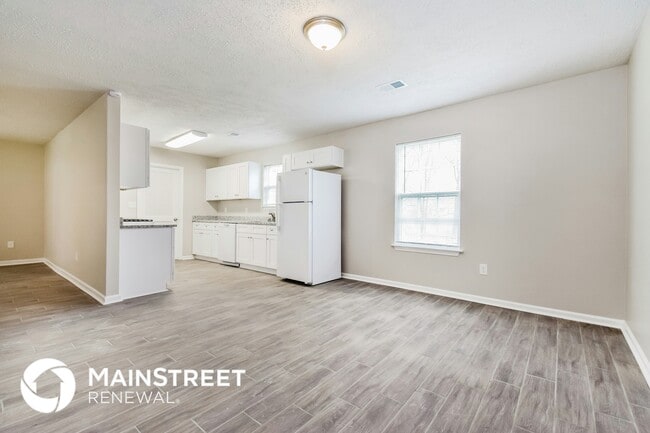 Photo - 354 McArthur Dr