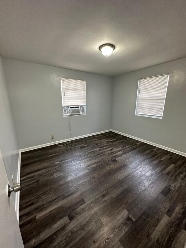 Photo - 2002 Palafox St