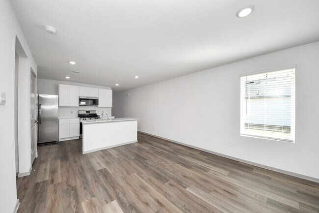 Photo - 1018 Bluegill Ln