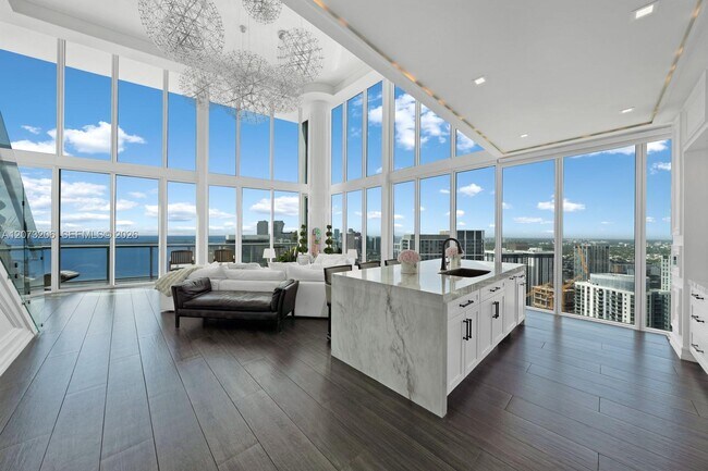 888 Biscayne Blvd Unit 5701