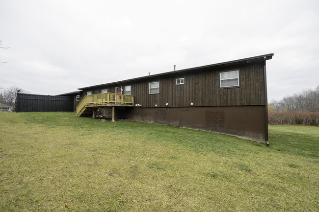 Photo - 4818 McDonald Rd Unit 3