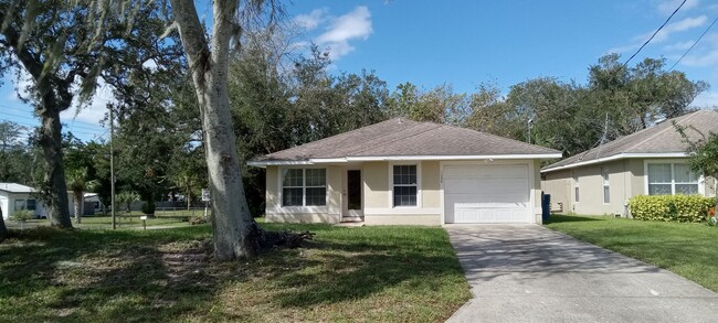 4 bedroom home on large corner lot in Dayt... - 4 bedroom home on large corner lot in Dayt...