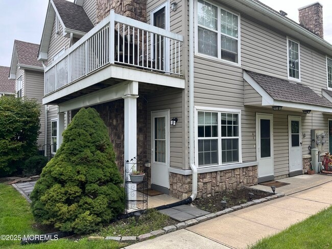 Building Photo - 41 Des Moines Ct
