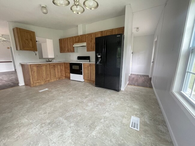 Photo - 3 Bed 2 Bath Home For Rent Outside of Bowling Green, MO
