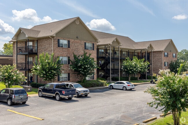 Photo - The Hill College Living
