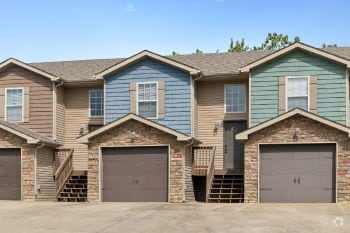 Building Photo - 1723 D THISTLEWOOD DR Rental