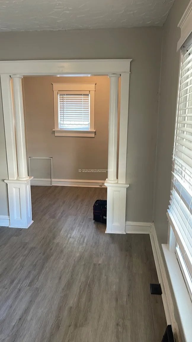 Photo - 2301 College Ave