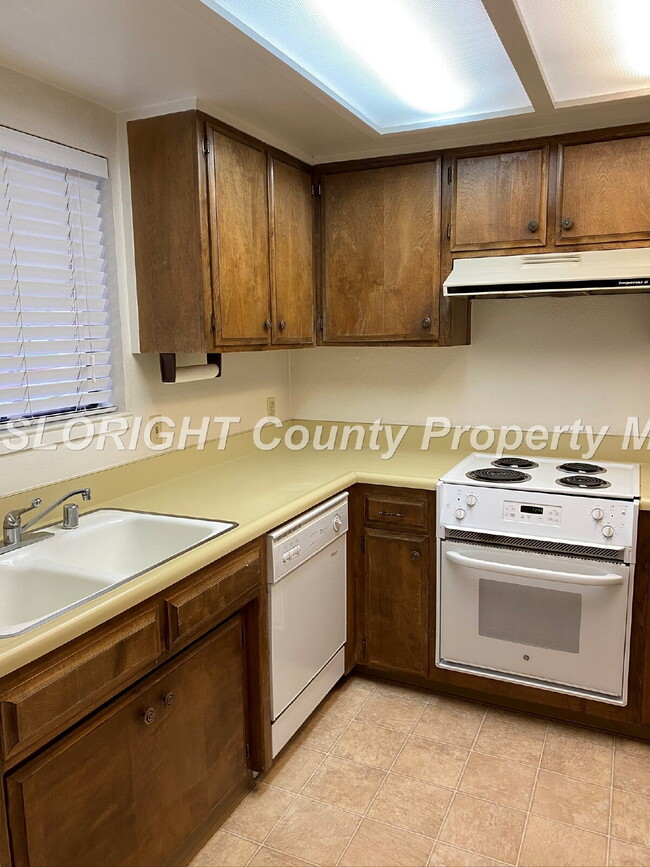 Photo - AVAILABLE JULY - Nice Downtown SLO Condo - 2 Bedroom / 1 Bathroom Unit 14