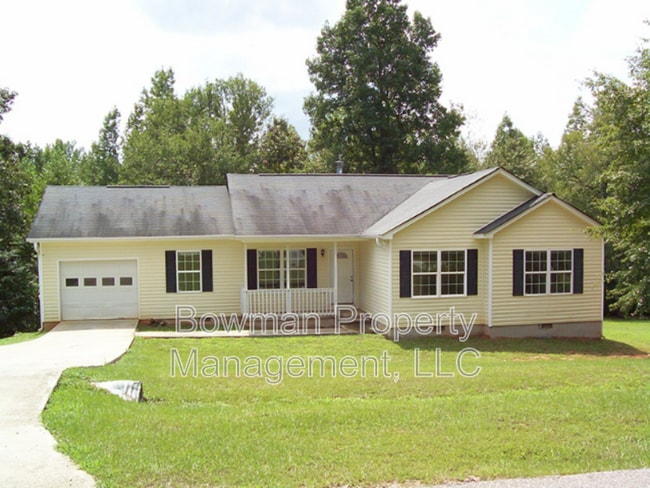 Building Photo - 235 Alawana Rental