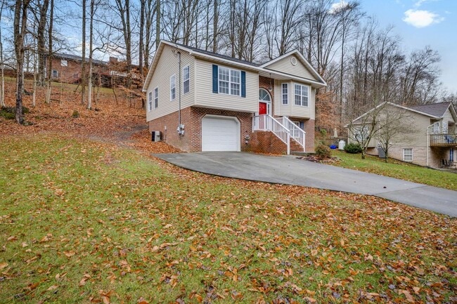 Photo - 3817 Rockford St