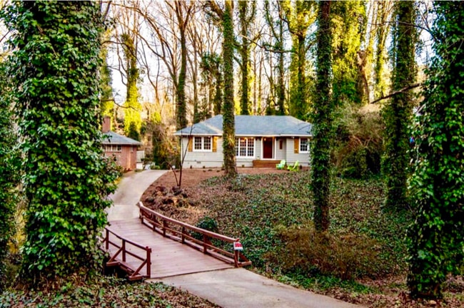 Photo - 1254 Centra Villa Dr SW