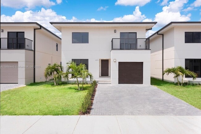 Building Photo - 1350 NW 2nd St Rental