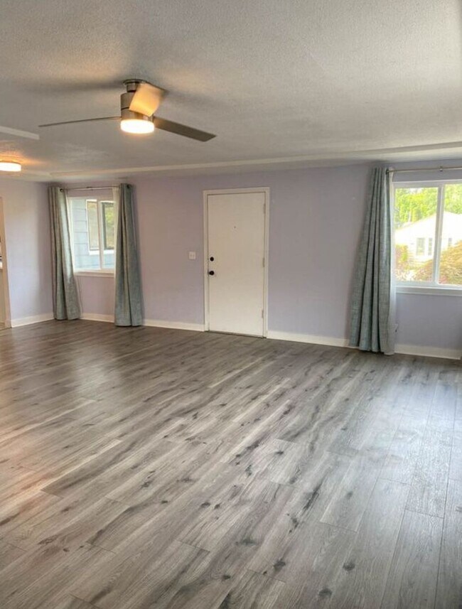 Photo - 30 SW 131st Ave